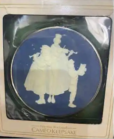 Set Of 9 Vintage Hallmark Norman Rockwell Ornament Collection Cameo 1980-1988 - Image 4