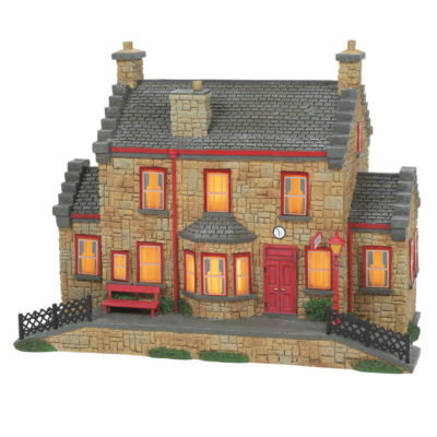 Dept 56 Hogsmeade Station Harry Potter Village 6009846