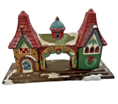 Dept 56 Welcome To Elfland North Pole Series 56431