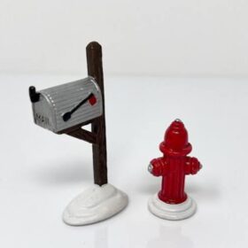 Dept 56 Fire Hydrant & Mailbox Original Snow Village 51322