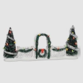 Dept 56 Christmas Lane Lit Gate The Original Snow Village 800005