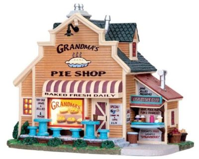 Lemax Village Grandma's Pie Shop Lighted Building 05058