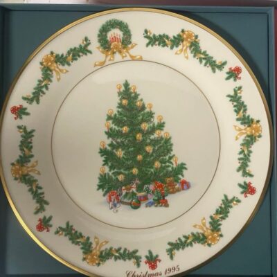 Lenox Christmas Trees Around the World Collector Plate - Annual 1995 Austria - Image 2