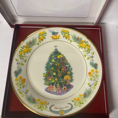 Lenox Christmas Trees Around the World Collector Plate - Annual 2006 Japan