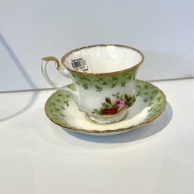 RARE Royal Doulton Albert Old Country Roses Cup & Saucer Green Border Bone China NIB - Image 2