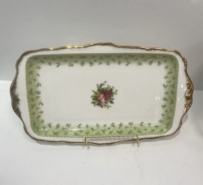 Royal Doulton Old Country Roses Sandwich Tray China Dinnerware RARE green border