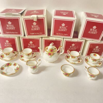 Royal Albert Old Country Roses Mini Tea Set 5 1/2” Teapot Cups Saucer Cream Sugar Gold Trim