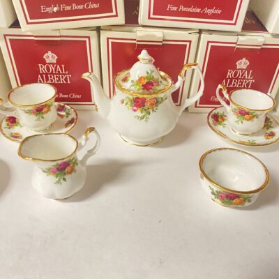 Royal Albert Old Country Roses Mini Tea Set 5 1/2” Teapot Cups Saucer Cream Sugar Gold Trim - Image 3