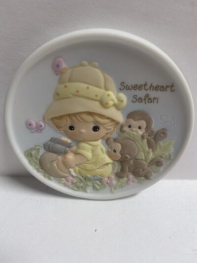 2000 Precious Moments Sweetheart  Safari Collector Medallion SIGNED 802484