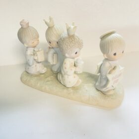 1980 Precious Moments They Followed The Star E5641