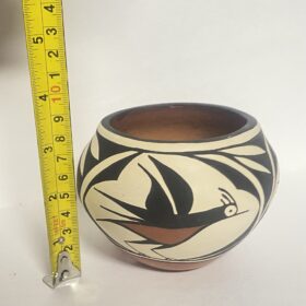 Vtg Pueblo Zia Native American Handmade Pottery Jar 4.5w X 3.5t