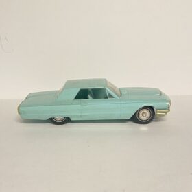 AMT 1964 Ford Thunderbird PROMO MODEL turquoise green Diecast CAR