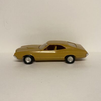 AMT 1972 Ford Gran Turino Sport PROMO MODEL Gold Diecast CAR - Image 2