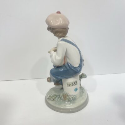 LLADRO Winter Boy With Dog Porcelain Figurine 5220 Retired w/ Box - Image 2